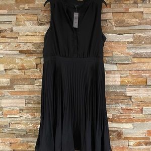 Ann Taylor petite ruffled flare dress